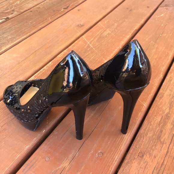 Open-Toe Heels - Picture 4 of 7